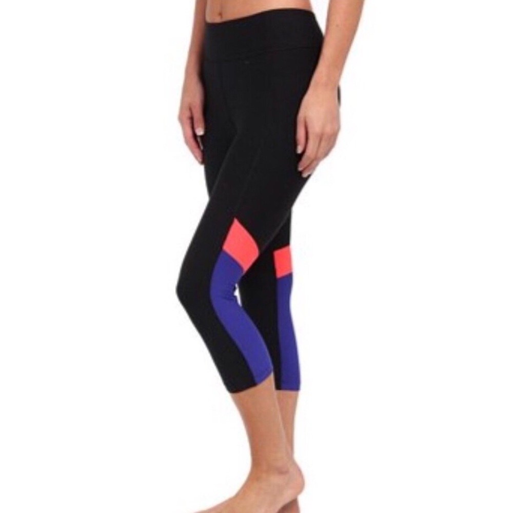 Under Armour black + color block leggings | S